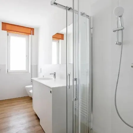 Woodenkey Moderno Bicamere In Centro דירה