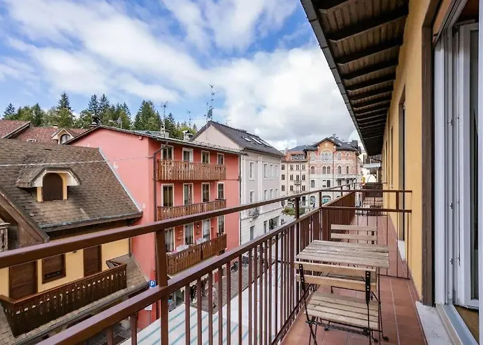 Apartamento Woodenkey Moderno Bicamere In Centro Asiago